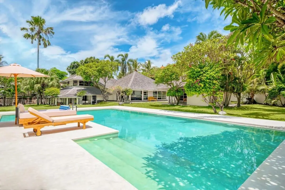 Villa Venice - 2000M2 Garden Right Behind Beach Seminyak  0*, Seminyak (Bali)