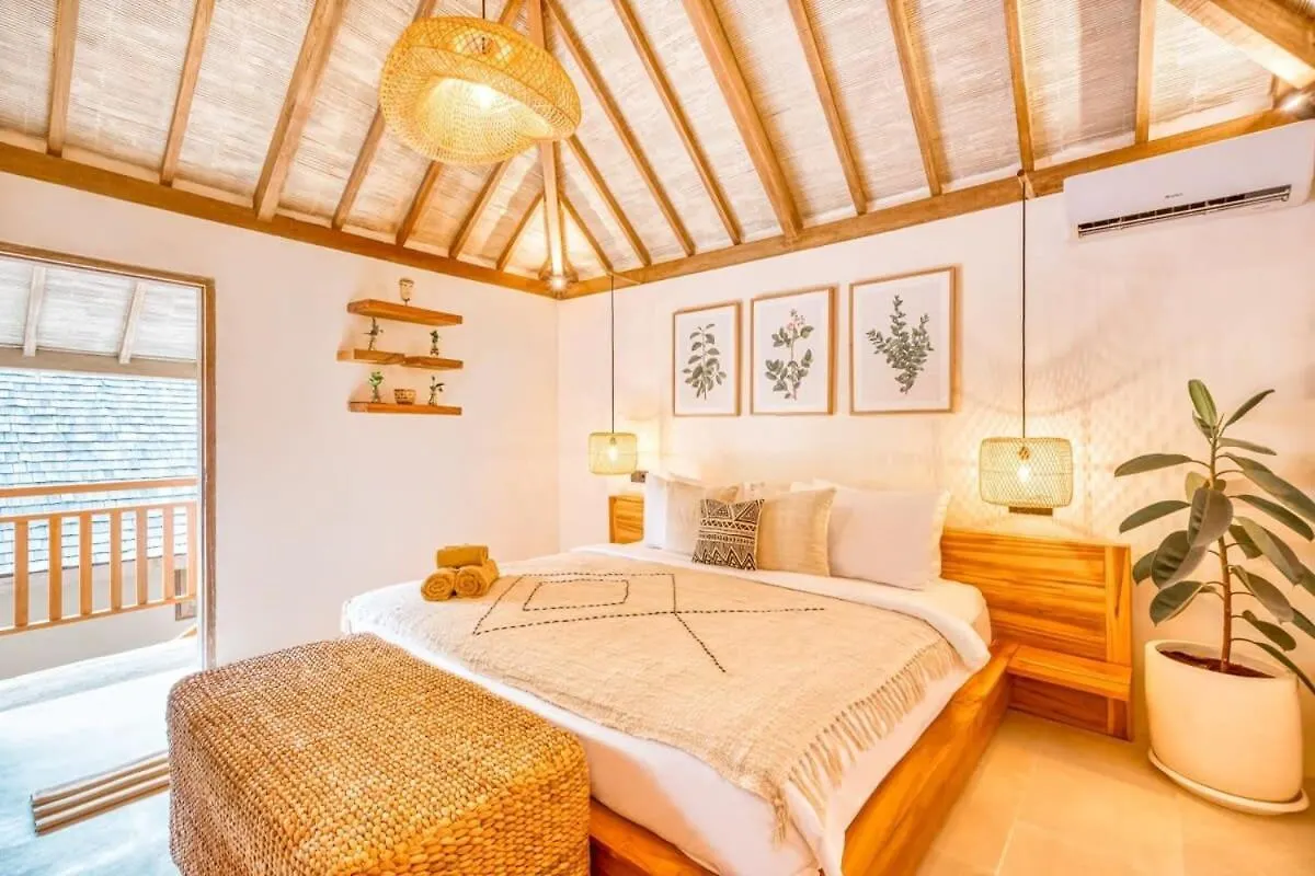 Villa Venice - 2000M2 Garden Right Behind Beach Seminyak  Indonesia