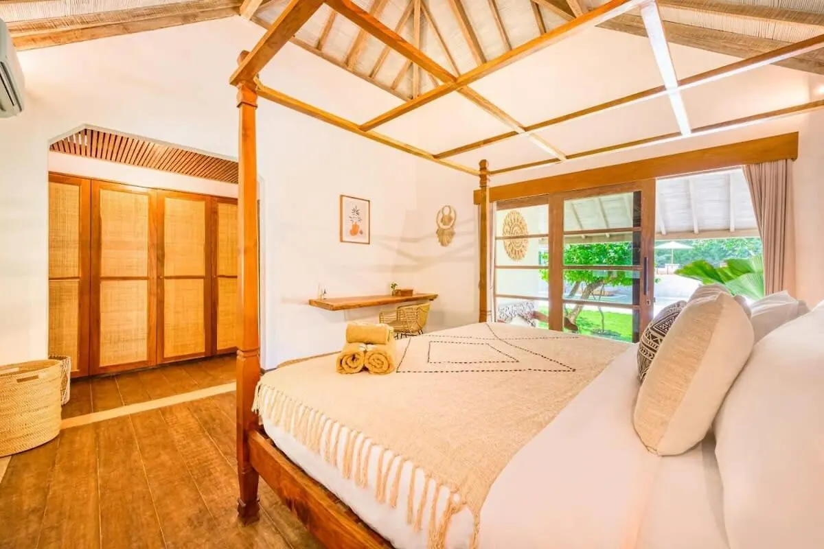 Villa Venice - 2000M2 Garden Right Behind Beach Seminyak  0*, Seminyak (Bali) Indonesia